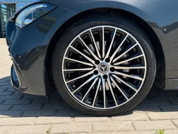 MERCEDES-BENZ C 300 4M AMG Line Navi SHD Distronic S…