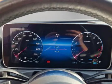MERCEDES-BENZ C 200 Lim. 4Matic  360  PANO ACC NAVI …