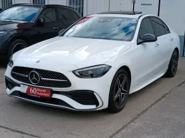 MERCEDES-BENZ C200 AMG 4M_Schiebedach_360_KeylessEnt…