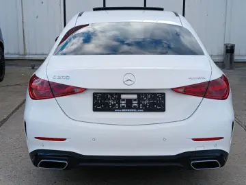 MERCEDES-BENZ C200 AMG 4M_Schiebedach_360_KeylessEnt…