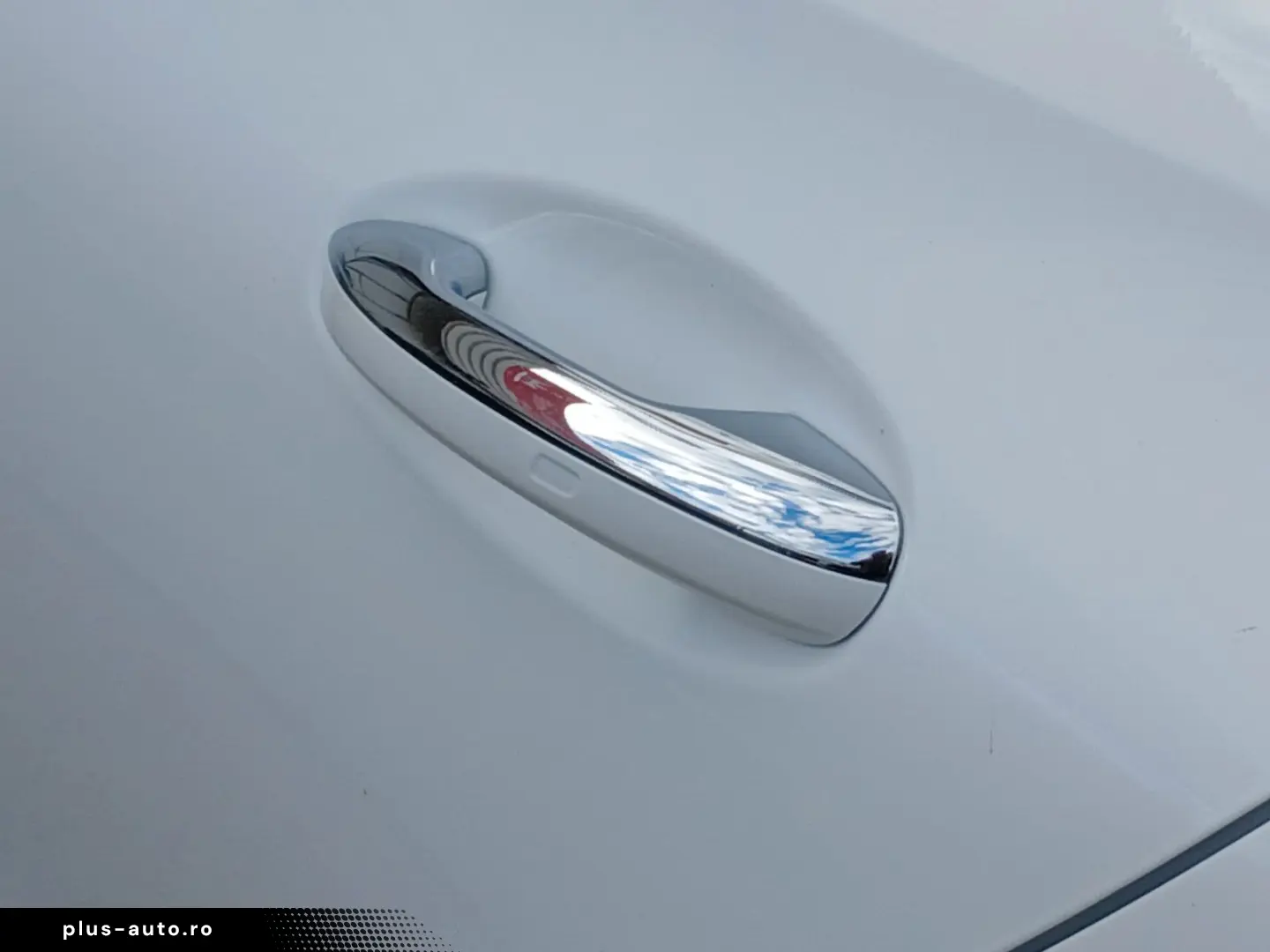 MERCEDES-BENZ C200 AMG 4M_Schiebedach_360_KeylessEnt&hellip;