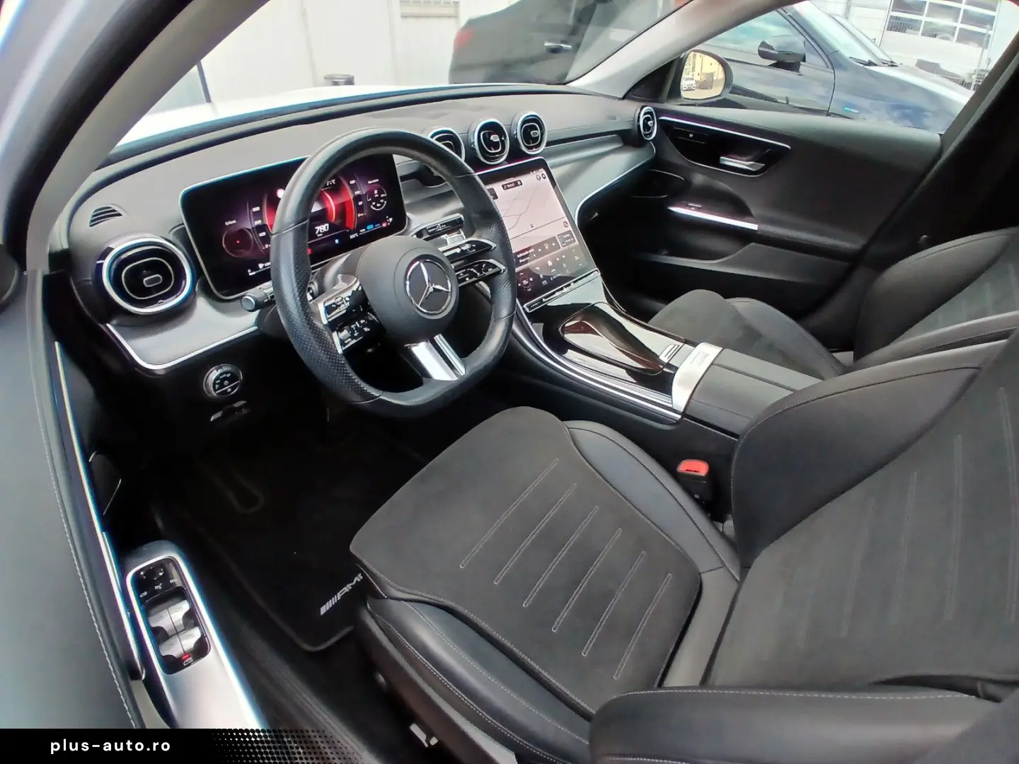 MERCEDES-BENZ C200 AMG 4M_Schiebedach_360_KeylessEnt&hellip;