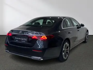 Mercedes-Benz E 300 e Avantgarde Advanced