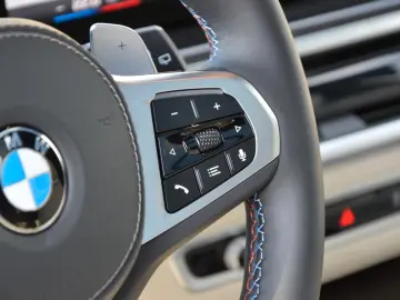 BMW X7 M60i EX.DRIVE PRO.SKY.MASSAGE