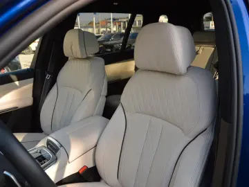 BMW X7 M60i EX.DRIVE PRO.SKY.MASSAGE