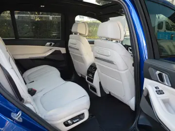 BMW X7 M60i EX.DRIVE PRO.SKY.MASSAGE