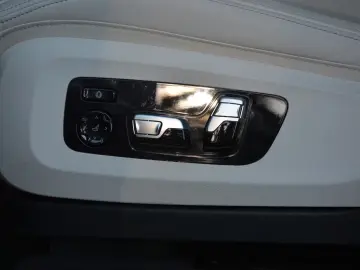 BMW X7 M60i EX.DRIVE PRO.SKY.MASSAGE