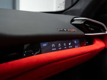 Ferrari 296 GTS