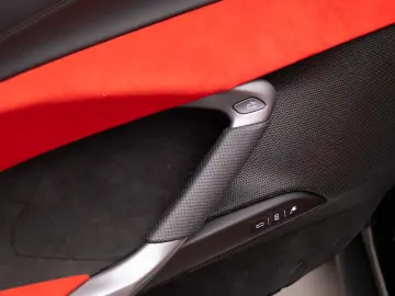 Ferrari 296 GTS