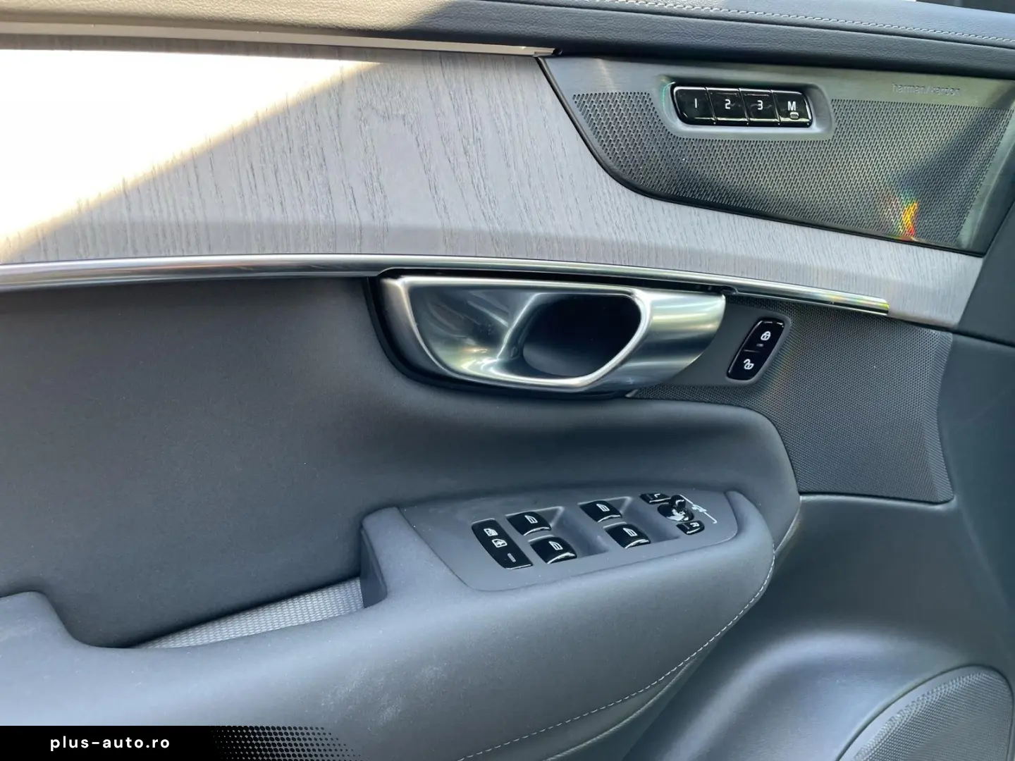 VOLVO XC90 B5 AWD UltraBright 360 Massage Ventilation