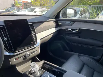 VOLVO XC90 B5 AWD UltraBright 360 Massage Ventilation