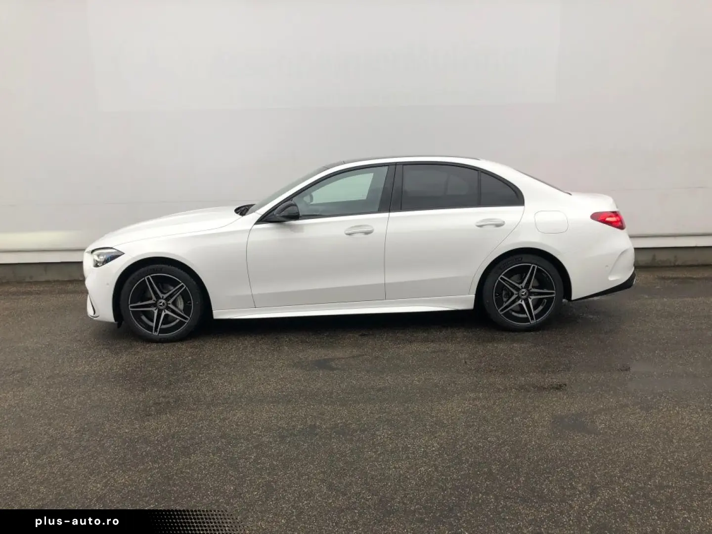 MERCEDES-BENZ C 400 e 4MATIC AMG  AMG 18Z Night Panorama AHK