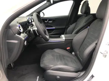 MERCEDES-BENZ C 400 e 4MATIC AMG  AMG 18Z Night Panorama AHK