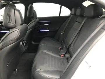 MERCEDES-BENZ C 400 e 4MATIC AMG  AMG 18Z Night Panorama AHK