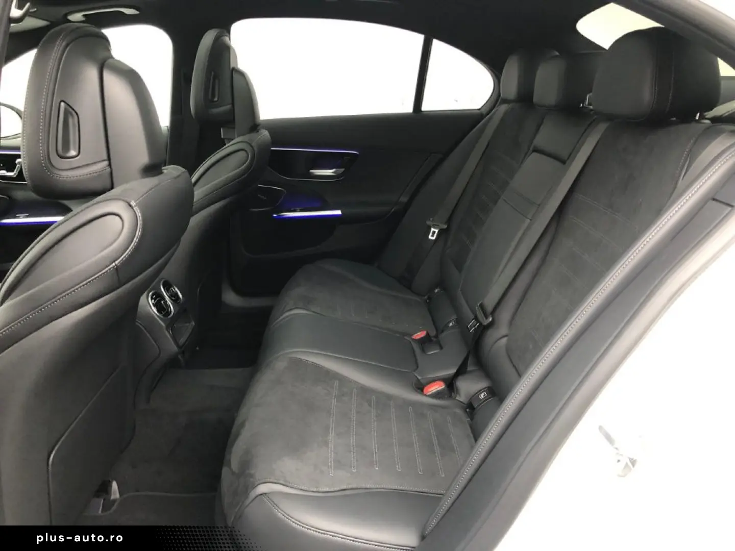 MERCEDES-BENZ C 400 e 4MATIC AMG  AMG 18Z Night Panorama AHK