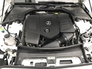 MERCEDES-BENZ C 400 e 4MATIC AMG  AMG 18Z Night Panorama AHK