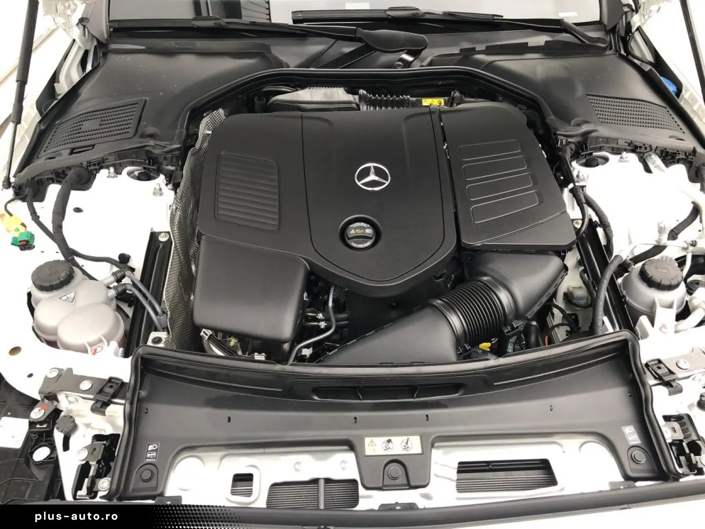 MERCEDES-BENZ C 400 e 4MATIC AMG  AMG 18Z Night Panorama AHK