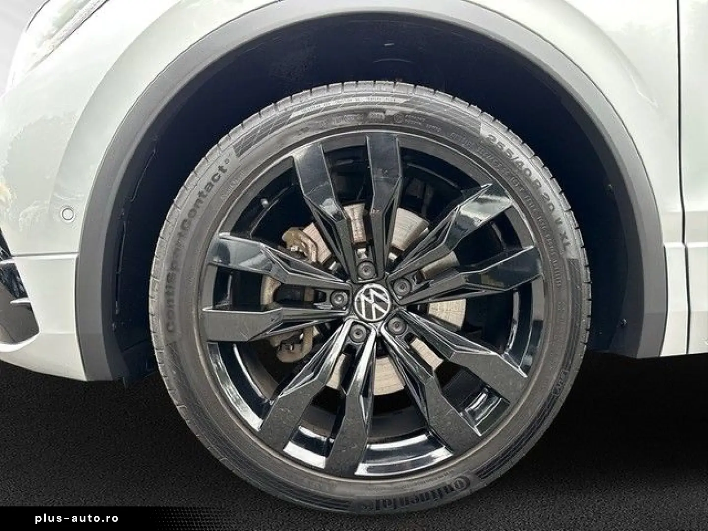 VW Tiguan 2.0 TDI DSG 200 PS 4M  R-LINE PANO 360 AH