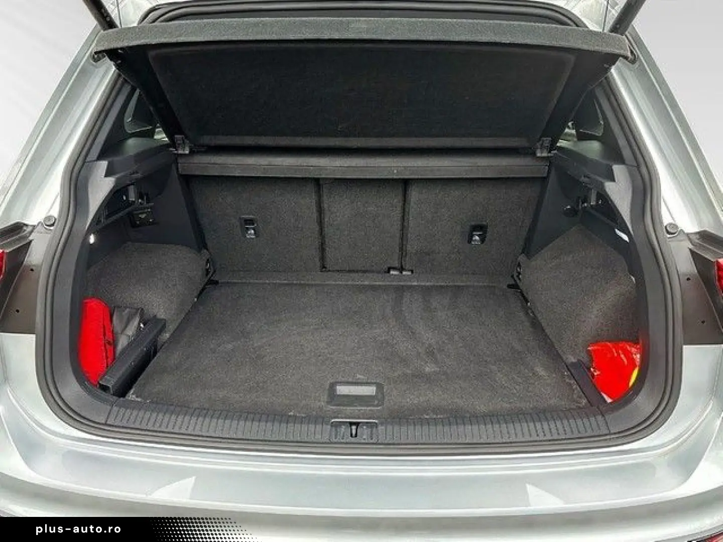 VW Tiguan 2.0 TDI DSG 200 PS 4M  R-LINE PANO 360 AH
