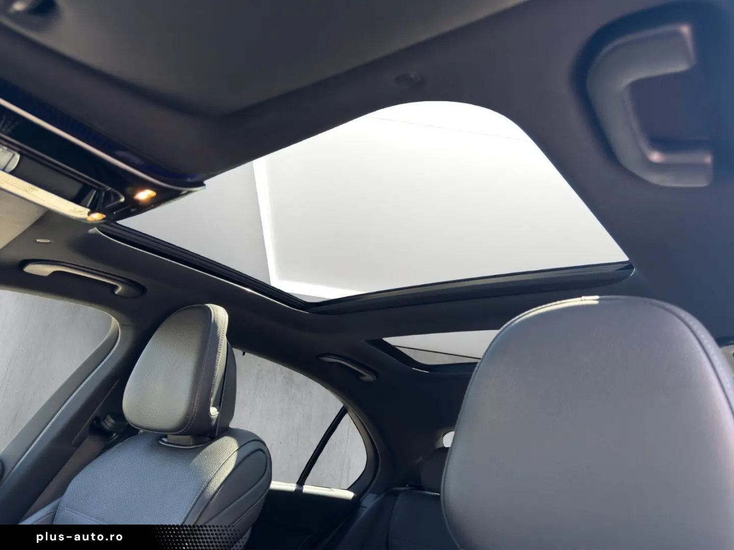 MERCEDES-BENZ C 300d 4M AMG MBEAM Pano 360 Massage D&hellip;