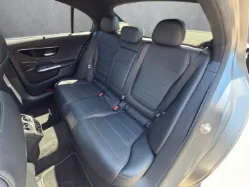 MERCEDES-BENZ C 300d 4M AMG MBEAM Pano 360 Massage D…