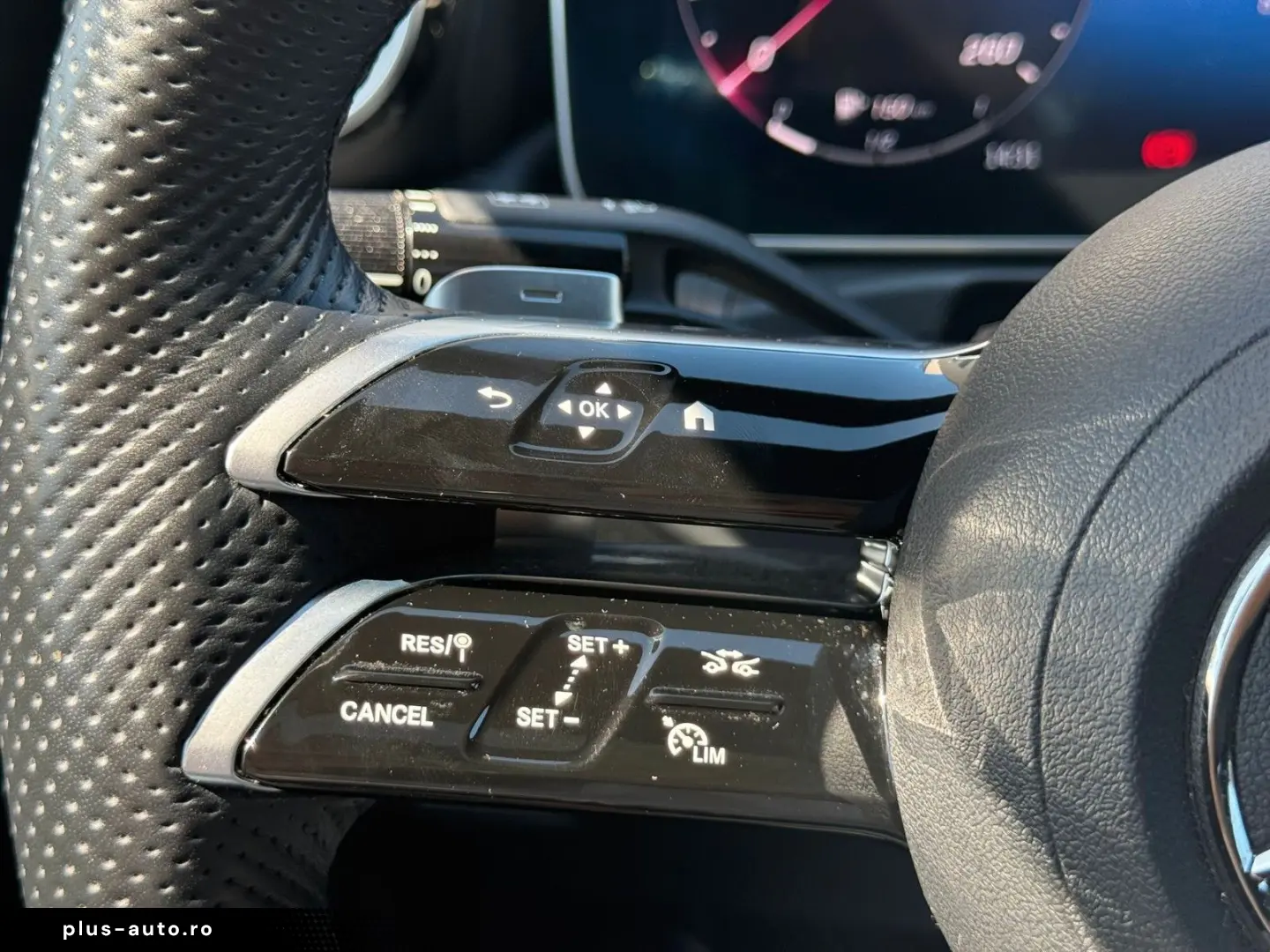 MERCEDES-BENZ C 300d 4M AMG MBEAM Pano 360 Massage D&hellip;