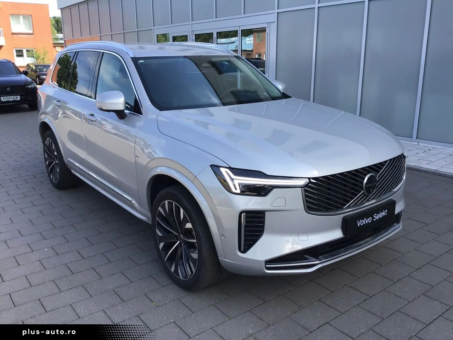 VOLVO XC90 T8 PlusBright Ventilation AirSusp B&W 360
