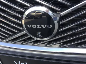 VOLVO XC90 T8 PlusBright Ventilation AirSusp B&W 360