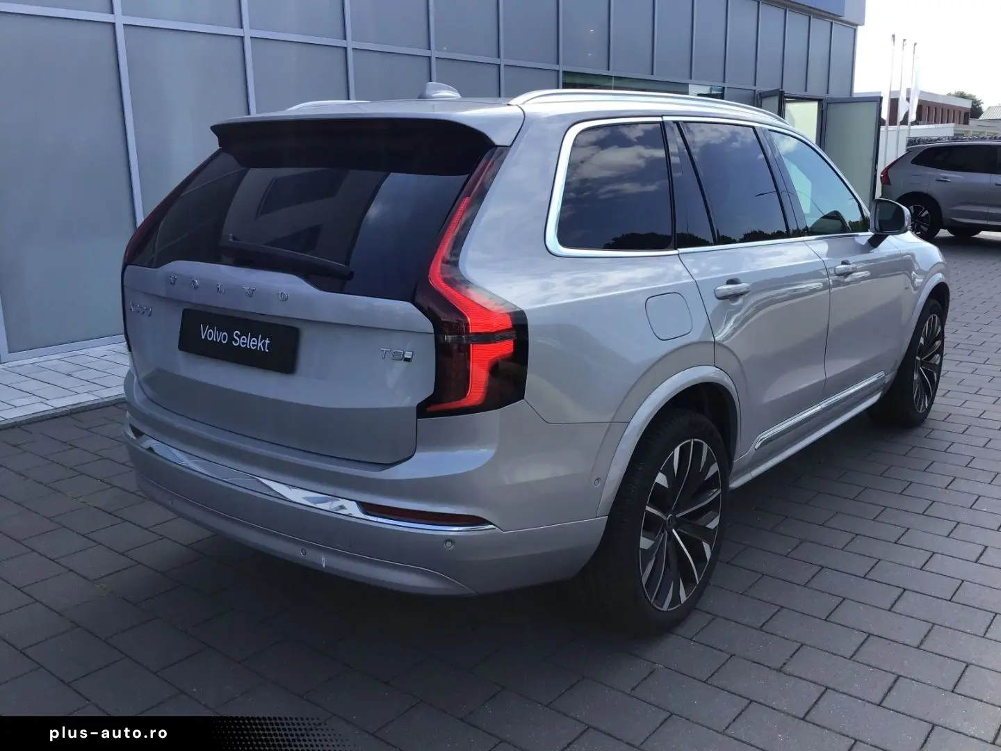 VOLVO XC90 T8 PlusBright Ventilation AirSusp B&W 360