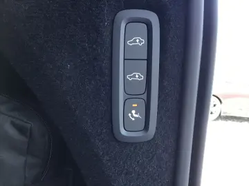 VOLVO XC90 T8 PlusBright Ventilation AirSusp B&W 360