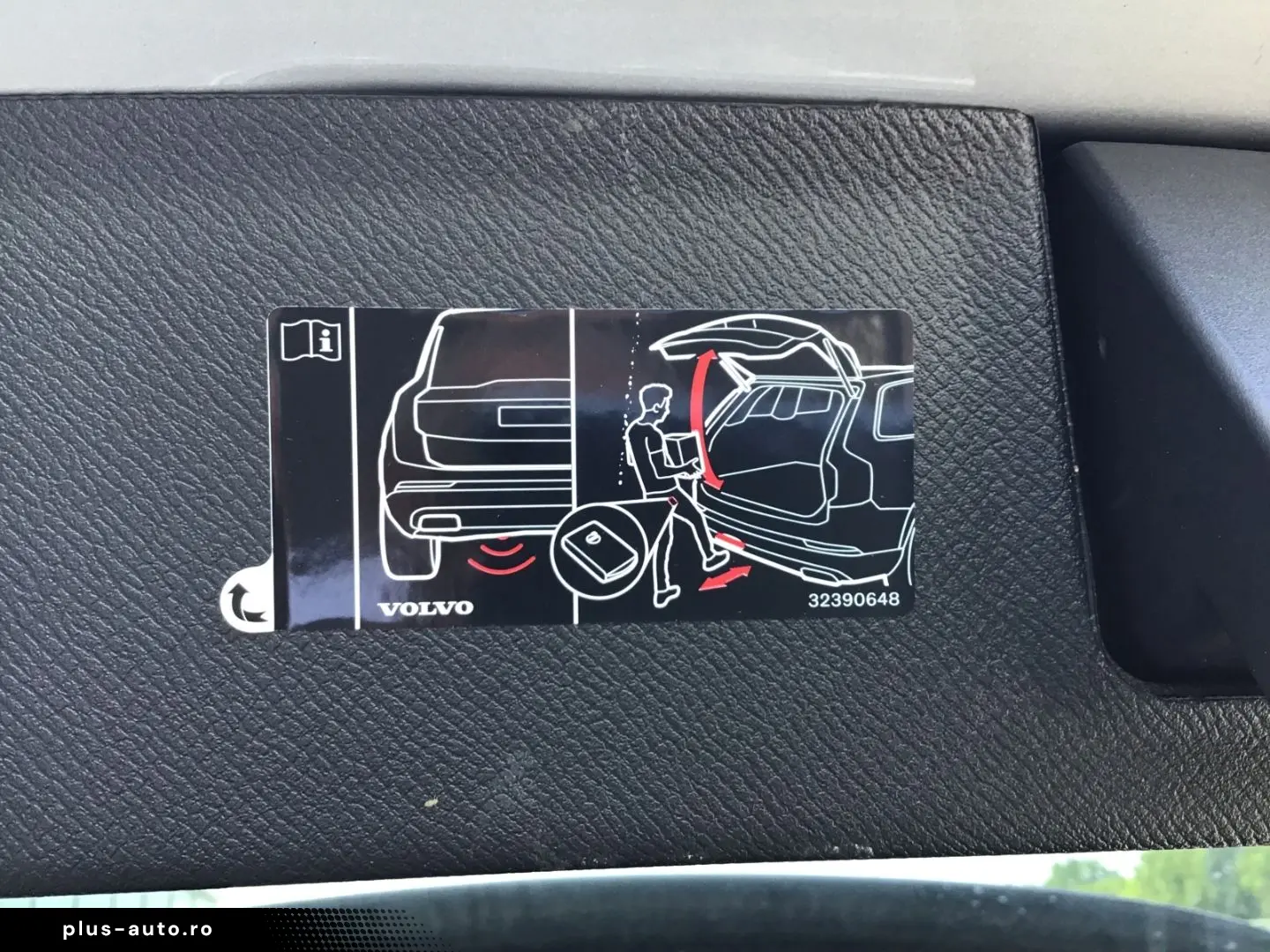 VOLVO XC90 T8 PlusBright Ventilation AirSusp B&W 360