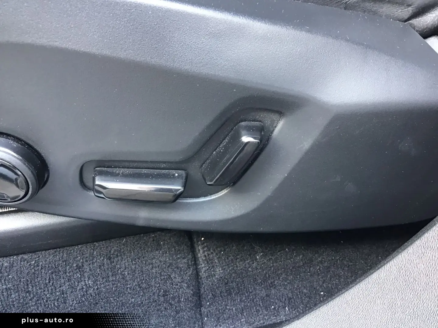 VOLVO XC90 T8 PlusBright Ventilation AirSusp B&W 360