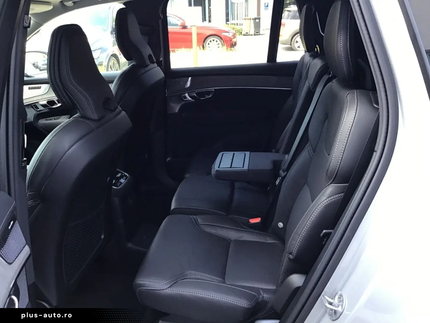 VOLVO XC90 T8 PlusBright Ventilation AirSusp B&W 360