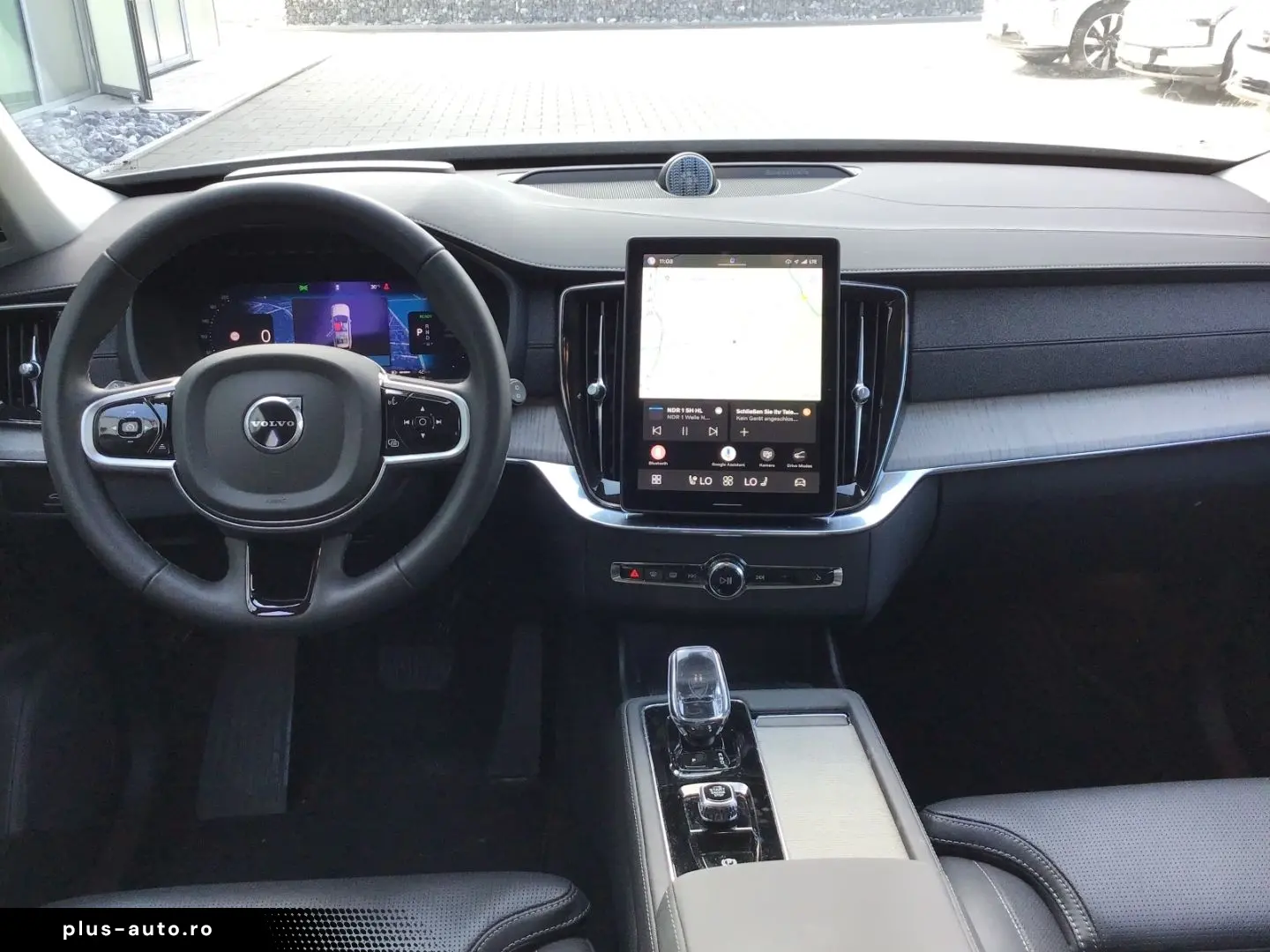 VOLVO XC90 T8 PlusBright Ventilation AirSusp B&W 360