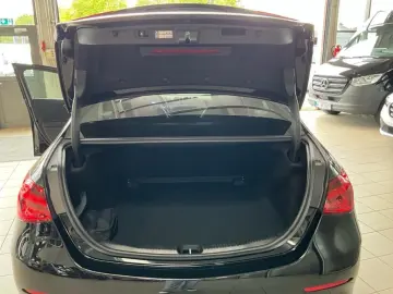 MERCEDES-BENZ C 300 d 4M AMG 360 ACC AHK AUT DynLich…