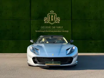 FERRARI 812 Superfast - LIFT- Carbon - Passager Display