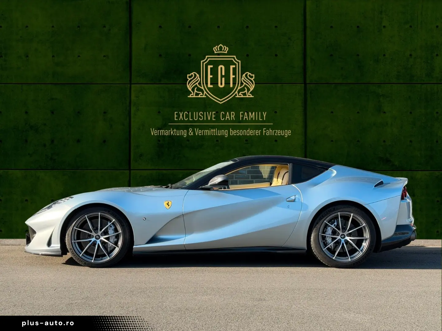 FERRARI 812 Superfast - LIFT- Carbon - Passager Display