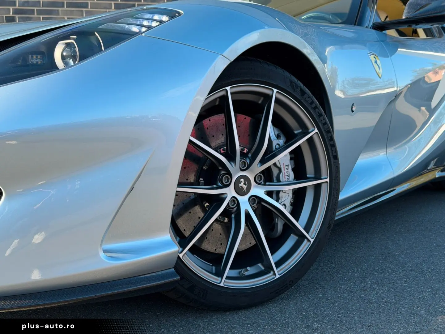 FERRARI 812 Superfast - LIFT- Carbon - Passager Display