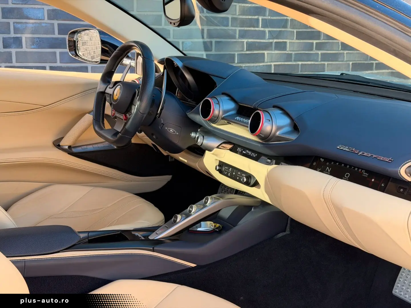 FERRARI 812 Superfast - LIFT- Carbon - Passager Display