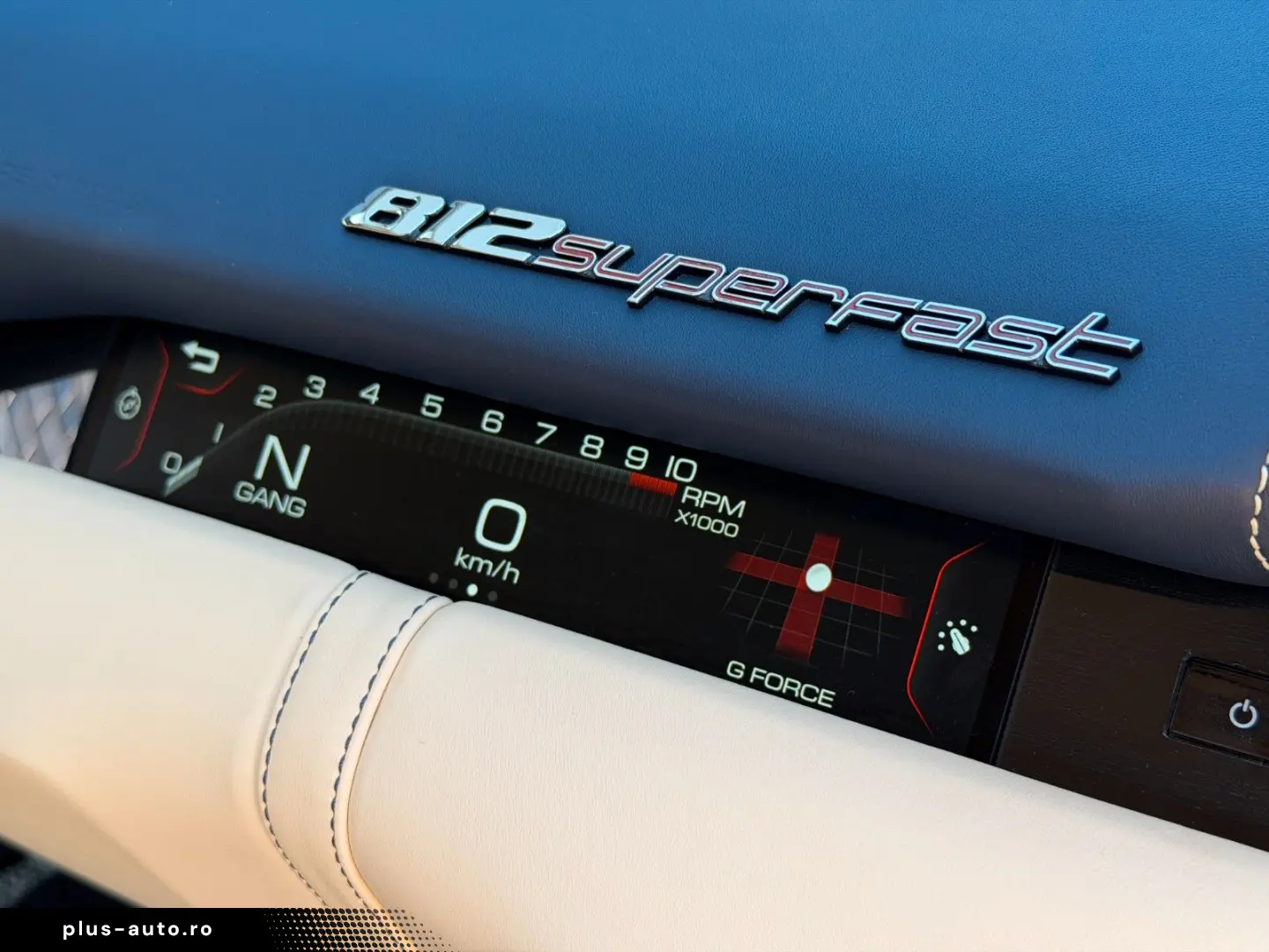 FERRARI 812 Superfast - LIFT- Carbon - Passager Display