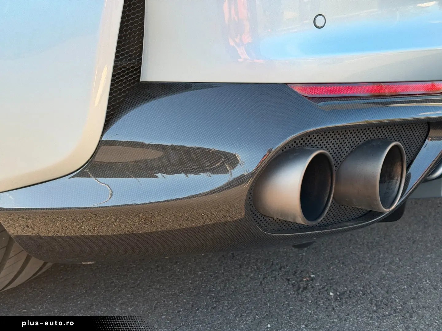 FERRARI 812 Superfast - LIFT- Carbon - Passager Display