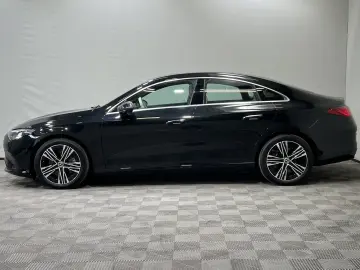 MERCEDES-BENZ CLA 250  EQ Premium Pano MultiBeam Massage