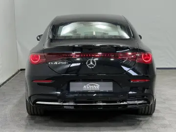 MERCEDES-BENZ CLA 250  EQ Premium Pano MultiBeam Massage