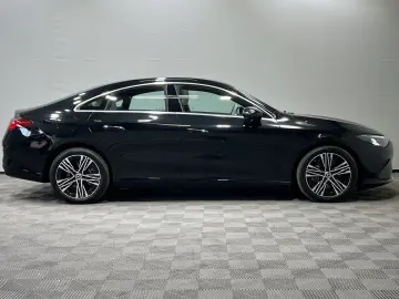 MERCEDES-BENZ CLA 250  EQ Premium Pano MultiBeam Massage