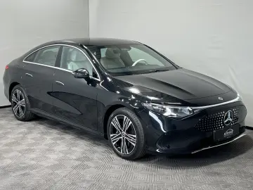 MERCEDES-BENZ CLA 250  EQ Premium Pano MultiBeam Massage