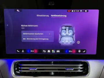 MERCEDES-BENZ CLA 250  EQ Premium Pano MultiBeam Massage