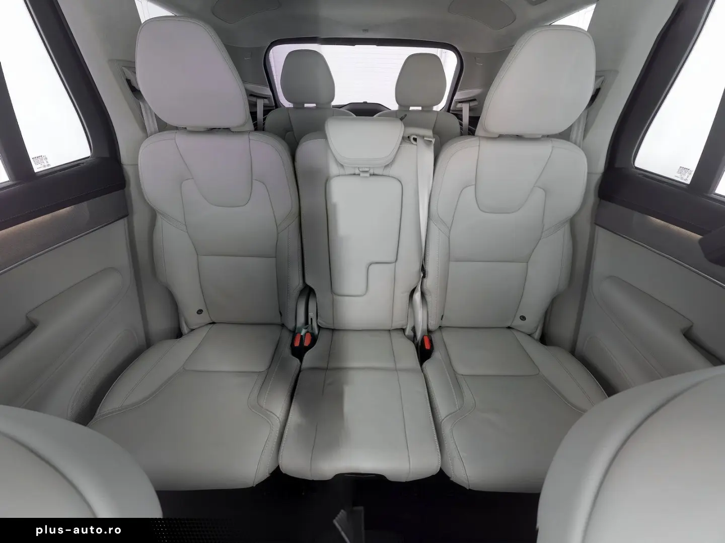 VOLVO XC90 T8 AWD UltraDark Massage Ventilation