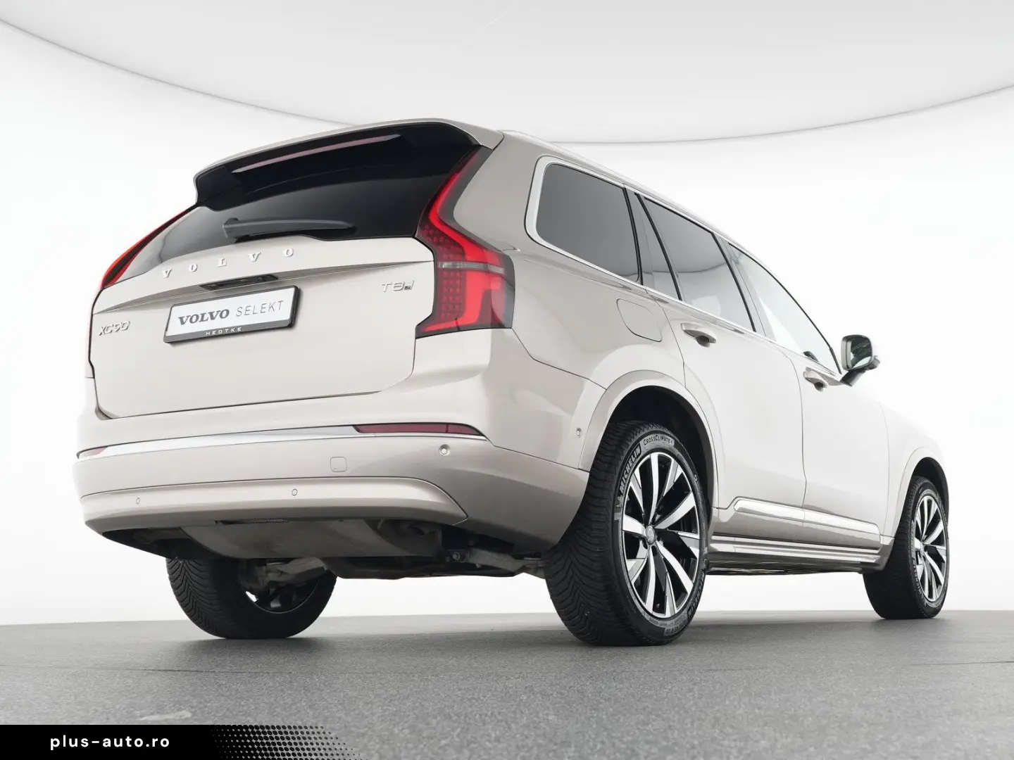 VOLVO XC90 T8 UltraBright Massage Ventilation B&W 360