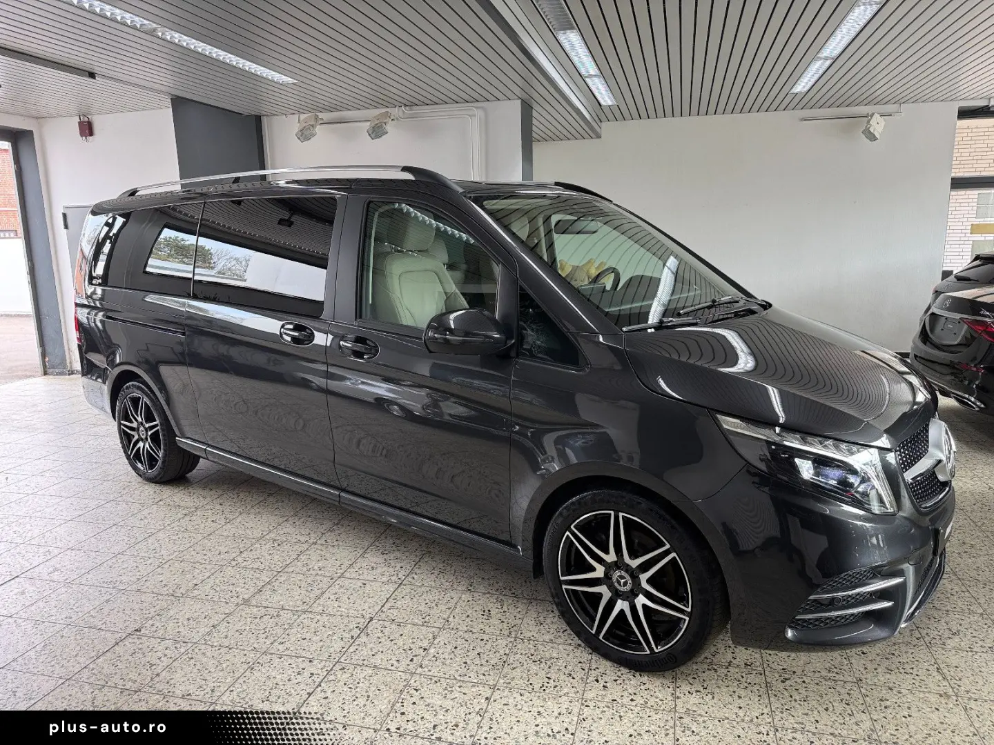 MERCEDES-BENZ V 300 d AMG Extralang