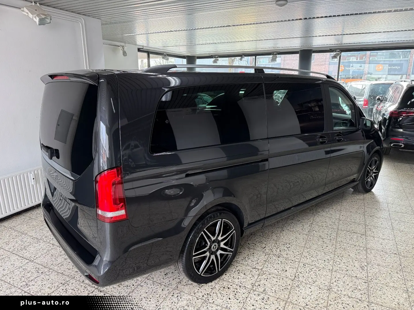 MERCEDES-BENZ V 300 d AMG Extralang